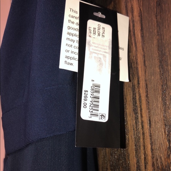 Formal Gown Plus Size 14W 16W Dresses NEW XSCAPE - Picture 8 of 8